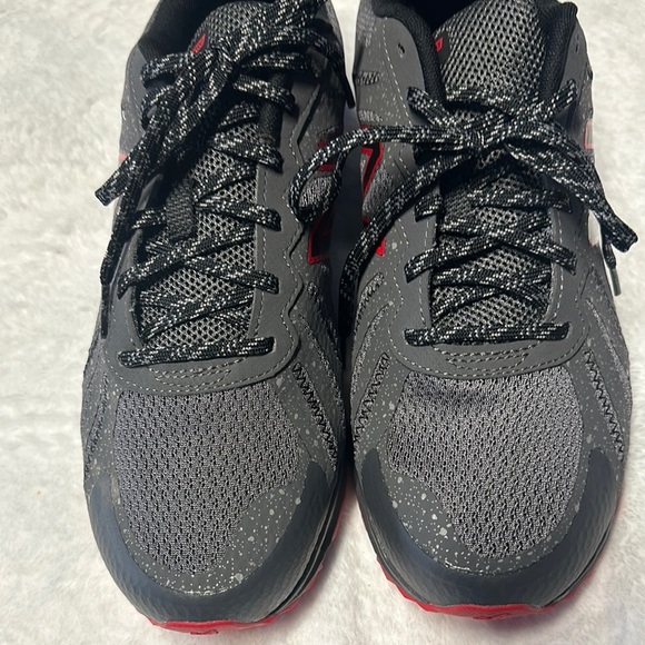 New Balance Athletic Shoes in Gray and Red - Picture 6 of 6